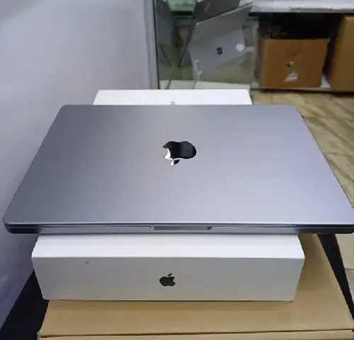 Refurbished MacBook units