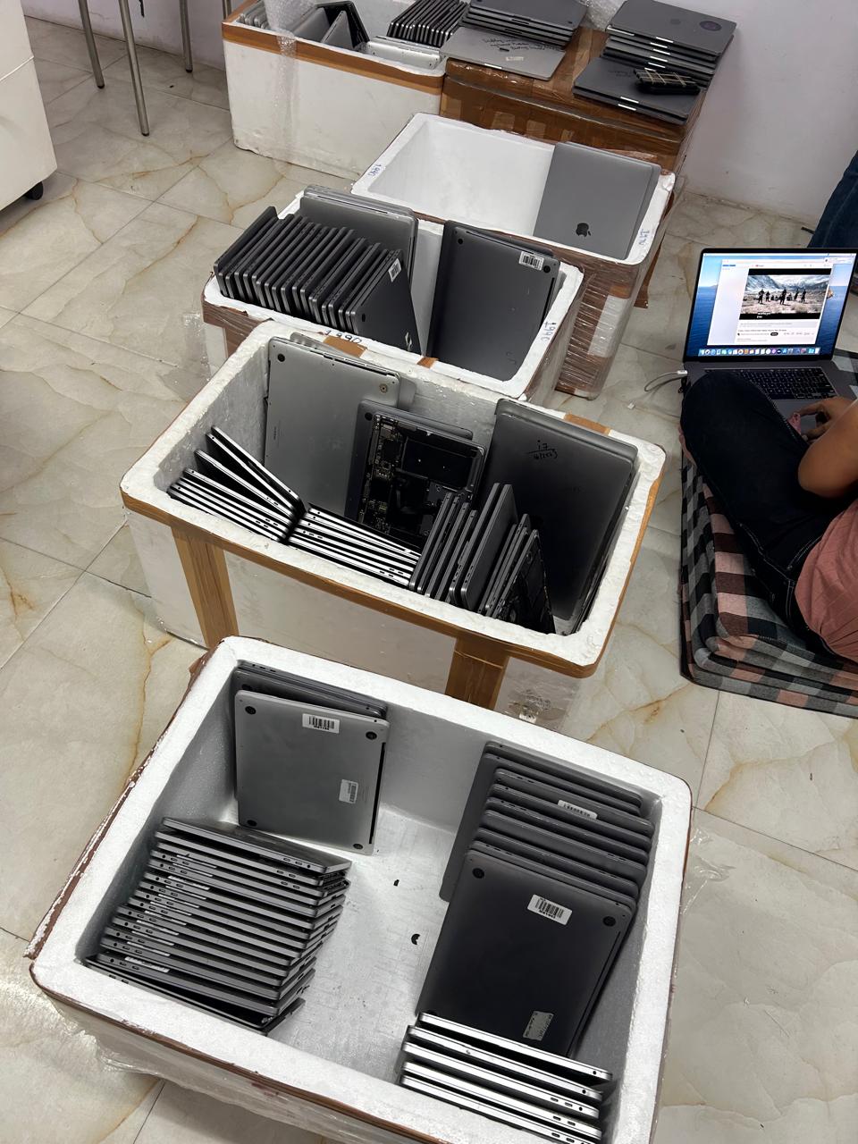 MacBook wholesale stock